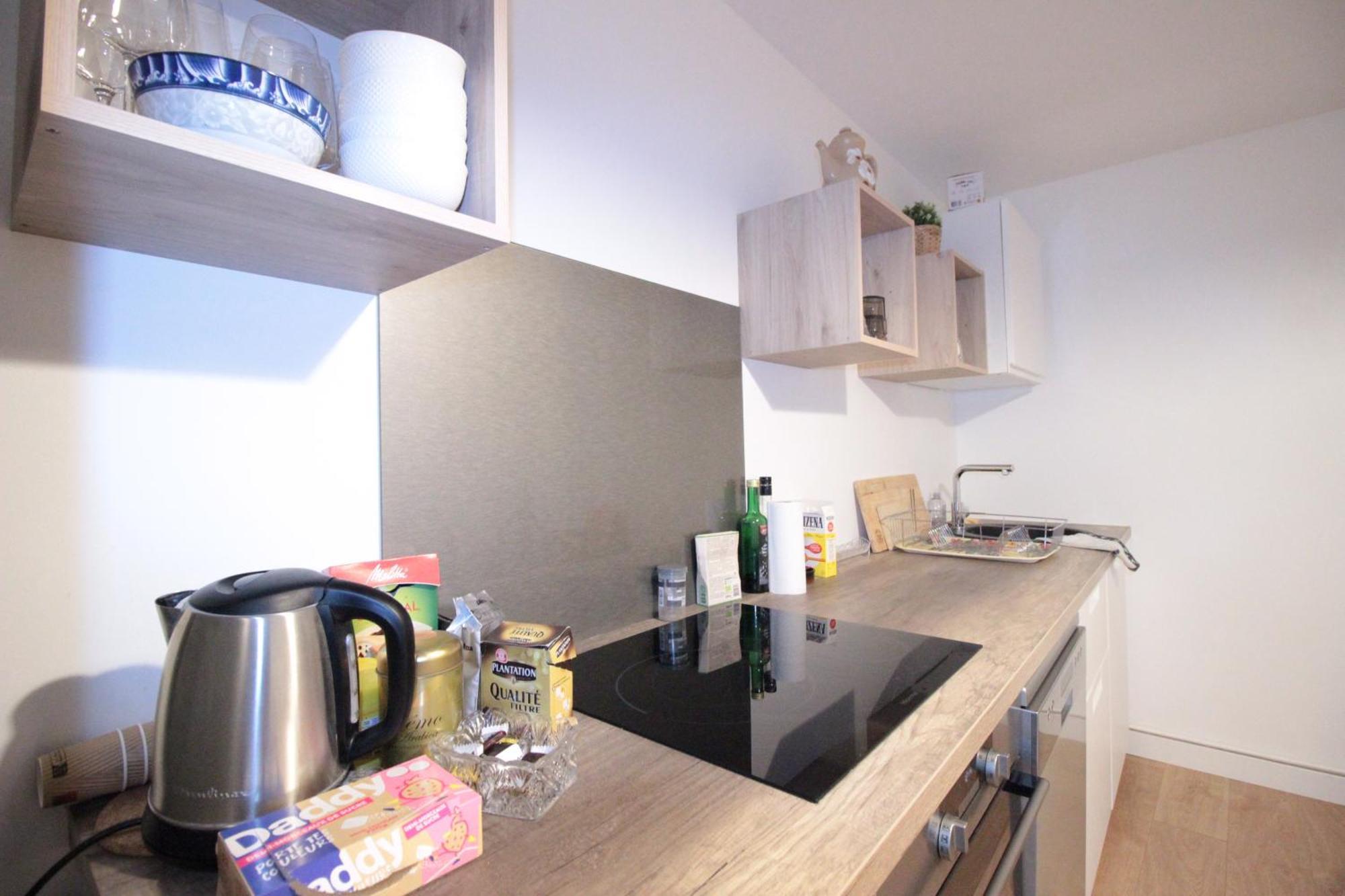 Logement Neuf "Meuse" - Hyper Centre - Parking Proche - Proche Gare - 4 Chambres - Terrasse Couverte - Wifi ! Gere Par Prestazen'Services Βερντέν Εξωτερικό φωτογραφία